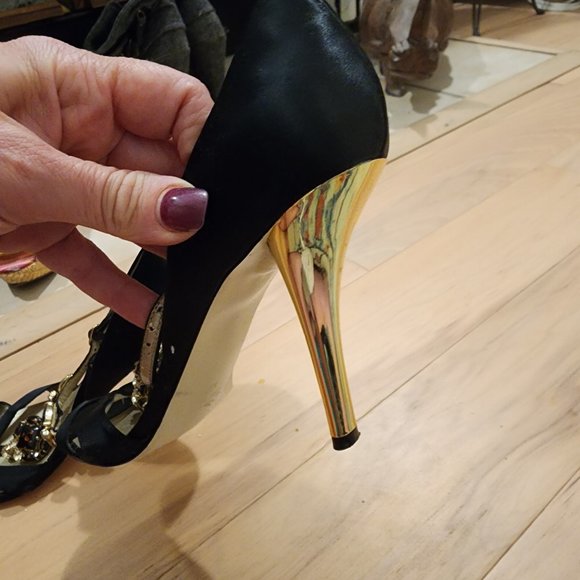 Nine West Dress Stilettos - Picture 3 of 7